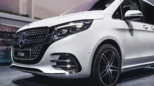 Why Chauffeur Service at Melbourne Airport Wins Every Time